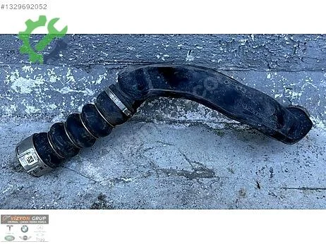 BMW X1 Intercooler Borusu 8489557 çıkma parça