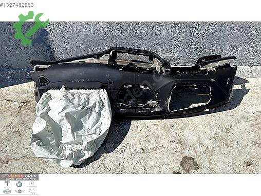 BMW 3 Serisi Torpido çıkma parça