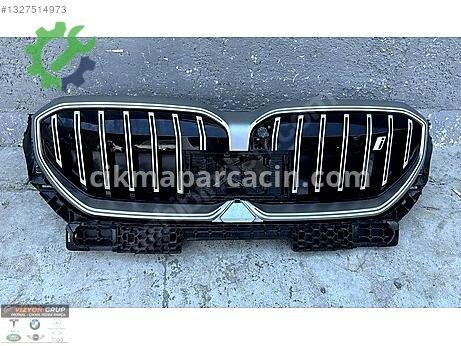 BMW 5 Serisi Ön Panjur çıkma parça