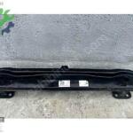 BMW İX İ20 ARKA TAMPON DEMİRİ ORJİNAL 8737802