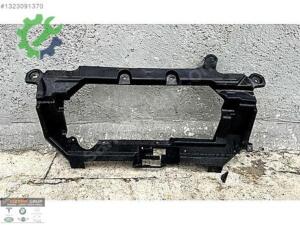 BMW İX İ20 ARKA TAMPON DESTEK BRAKETİ 5A24469