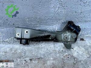 BMW İX İ20 ÇAMURLUK MONTAJ BRAKETİ SAĞ ORJ 8737204