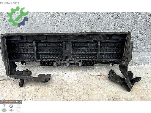 BMW X1 Ön Maske 5A112F9 çıkma parça