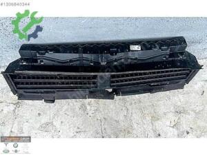 BMW X1 U11 ÖN ALT HAVA KANALI ORJİNAL 5A11306