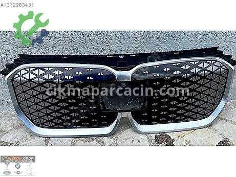 BMW X1 Ön Panjur çıkma parça