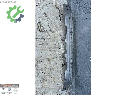 BMW X1 Ön Tampon Demiri çıkma parça
