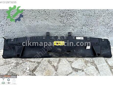 BMW X1 Panel Üst Plastiği çıkma parça