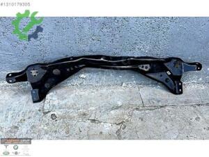 BMW X1 U11 PANEL ÜST SACI ORJİNAL 9482901