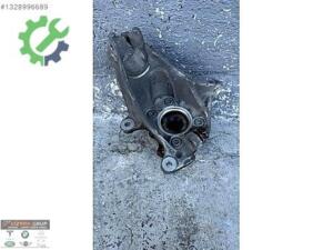 BMW X1 U11 SAĞ ÖN TAŞIYICI ORJİNAL ÇIKMA 68590180-82