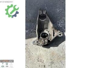 BMW X1 U11 SAĞ TAŞIYICI ORJİNAL 6890180