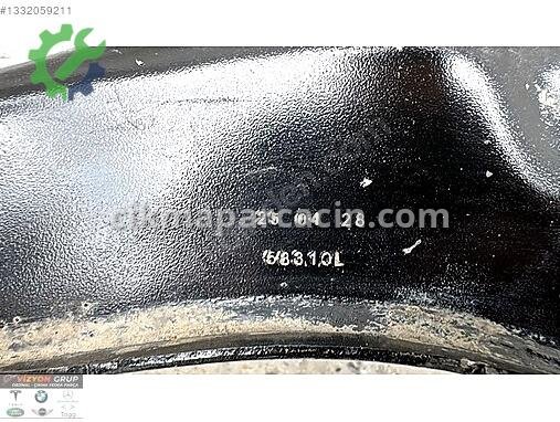 BMW X1 Arka Taşıyıcı çıkma parça
