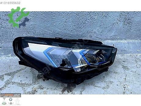 BMW X2 Sağ Ön Far 5A682F4-04 çıkma parça