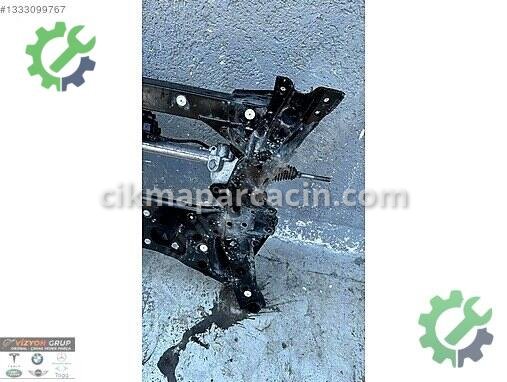 BMW X3 Travers 8844741 çıkma parça