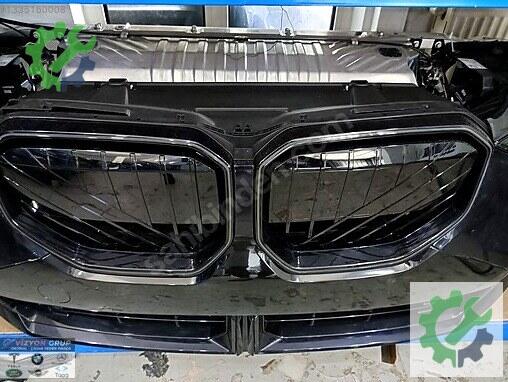 BMW X3 Ön Panjur çıkma parça