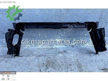 BMW X3 Radyatör çıkma parça