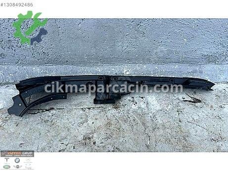 BMW i7 Sol Ön Çamurluk çıkma parça