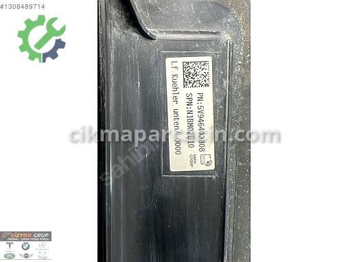 BMW i7 Radyatör 9464038 çıkma parça