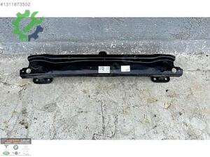BMW iX i20 ARKA TAMPON DEMİRİ ORJİNAL CIKMA 8737802