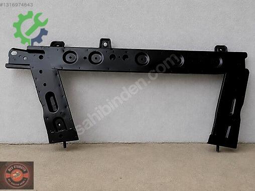 Renault Captur Radyatör Traversi 622101606R çıkma parça