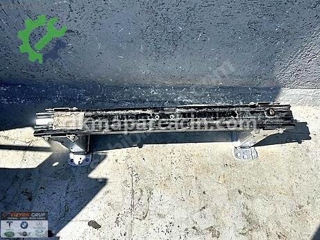 Maserati Grecale Ön Tampon Demiri çıkma parça