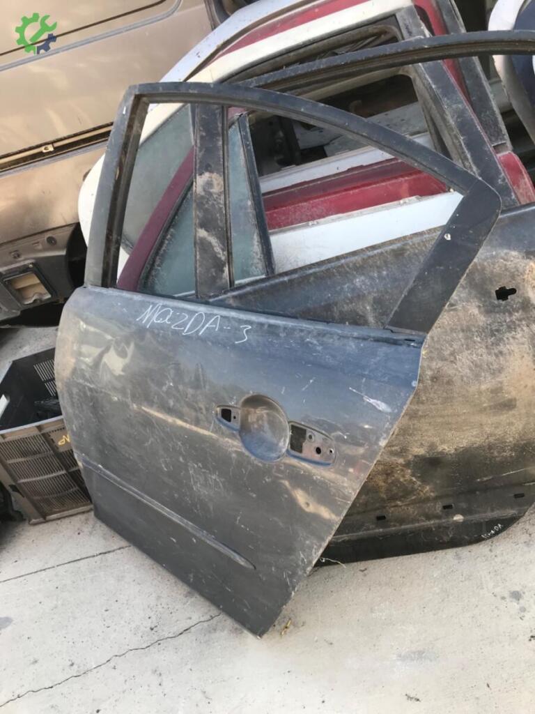 Mazda 3 Sol Arka Kapı 2004-200 çıkma parça