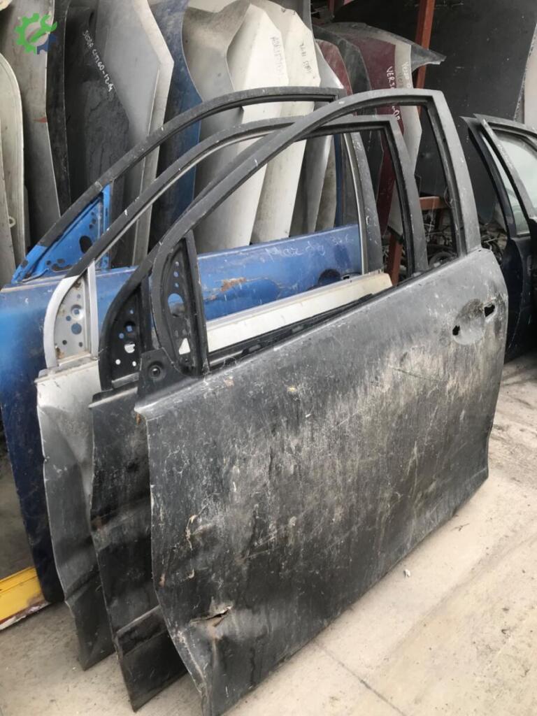 Mazda 2 Sol Ön Kapı 2007-201 çıkma parça