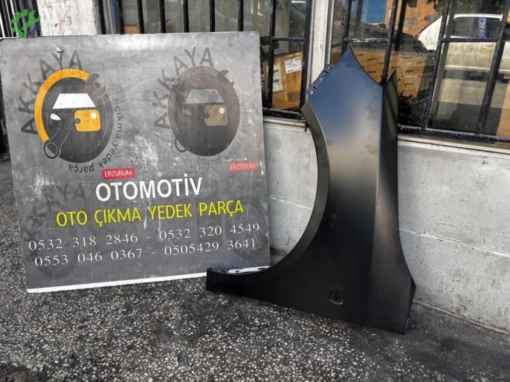 Skoda Fabia Sol Ön Çamurluk çıkma parça