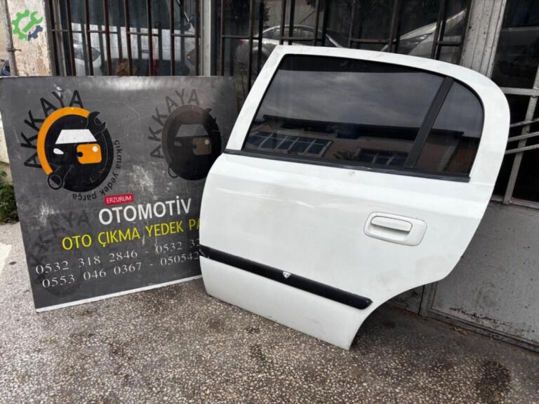 Opel Astra Sol Arka Kapı çıkma parça