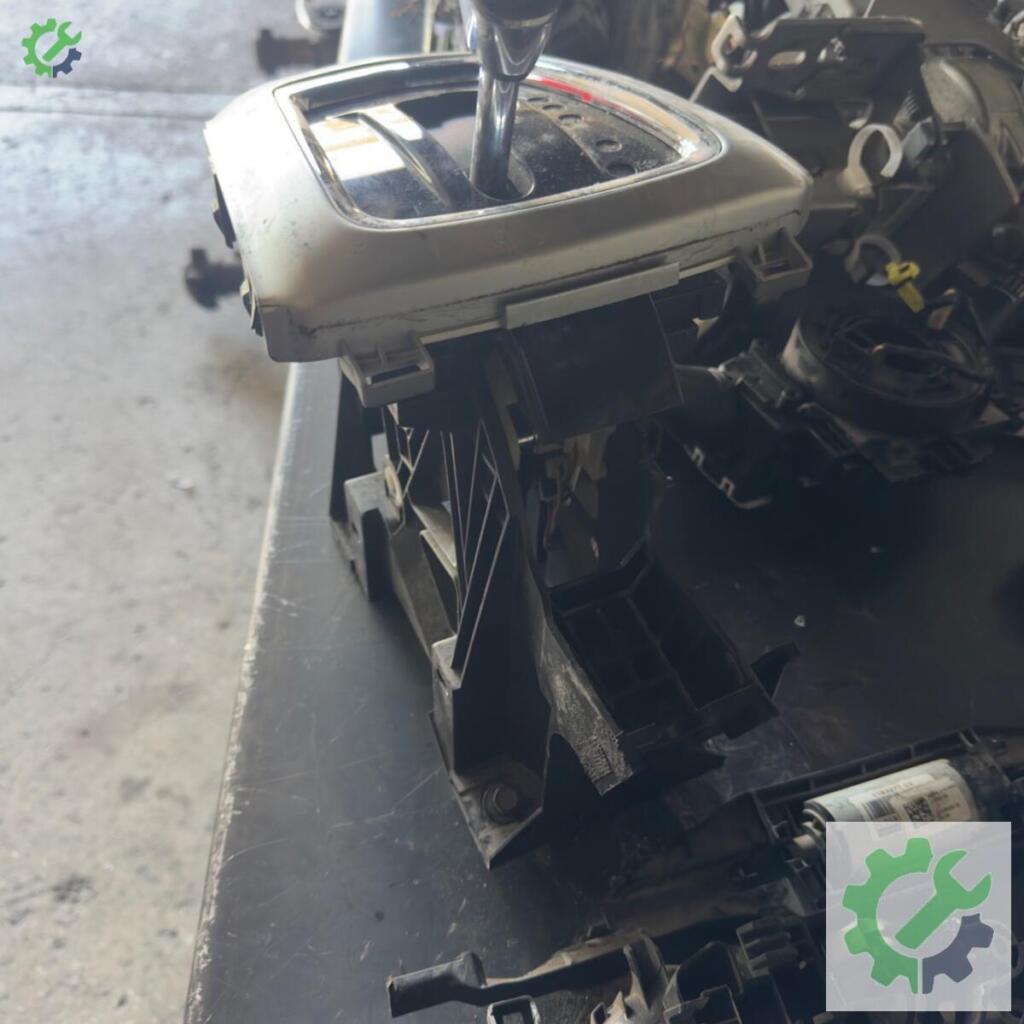 Nissan Qashqai Vites Mekanizması 34901-4EA0A çıkma parça