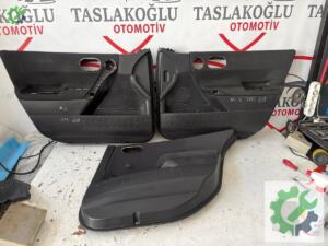 RENAULT MEGANE 2 SAĞ SOL ÖN SAĞ ARKA KAPI DÖŞEMESİ