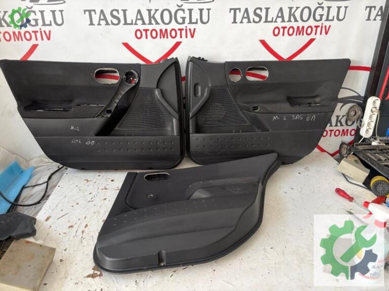 Renault Megane Kapı Döşemesi çıkma parça