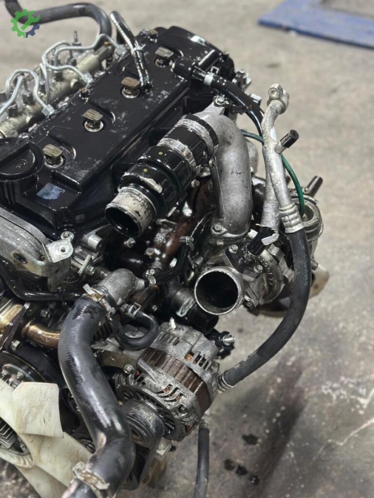 Nissan Navara Komple Motor YD25 çıkma parça