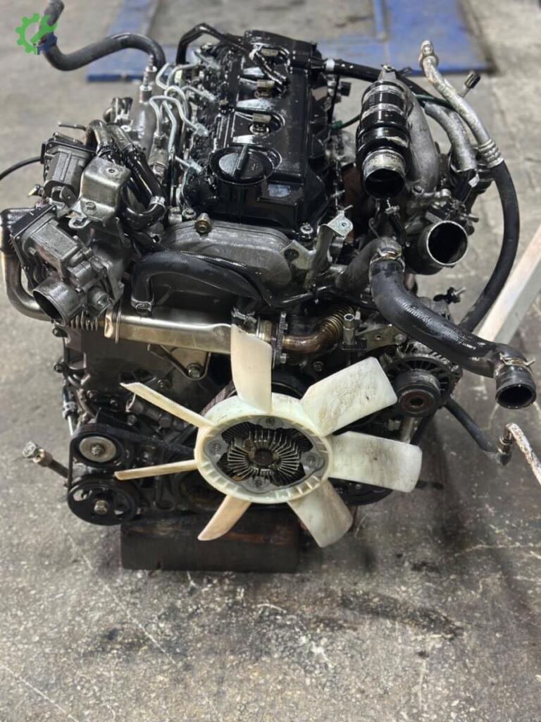 Nissan Navara Komple Motor YD25 çıkma parça