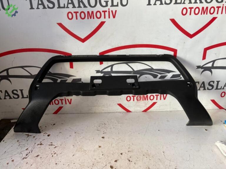 Toyota Hilux Ön Tampon çıkma parça