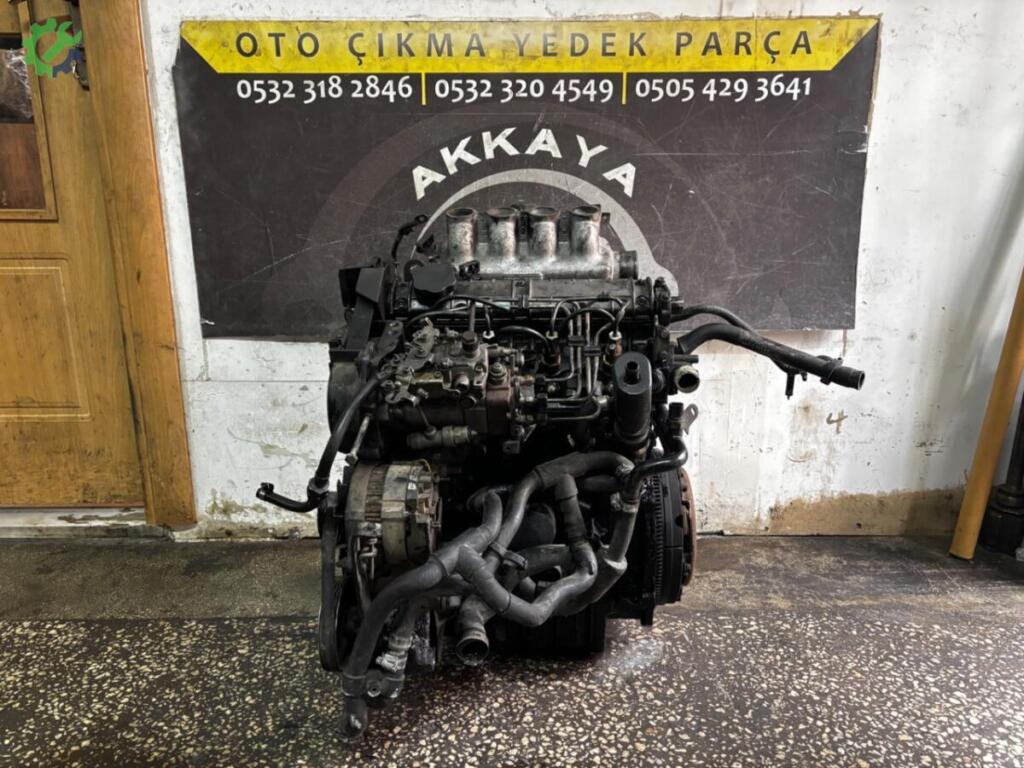 Renault R19 Komple Motor RENAULT19 çıkma parça