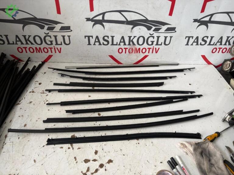Toyota Corolla Fitil çıkma parça
