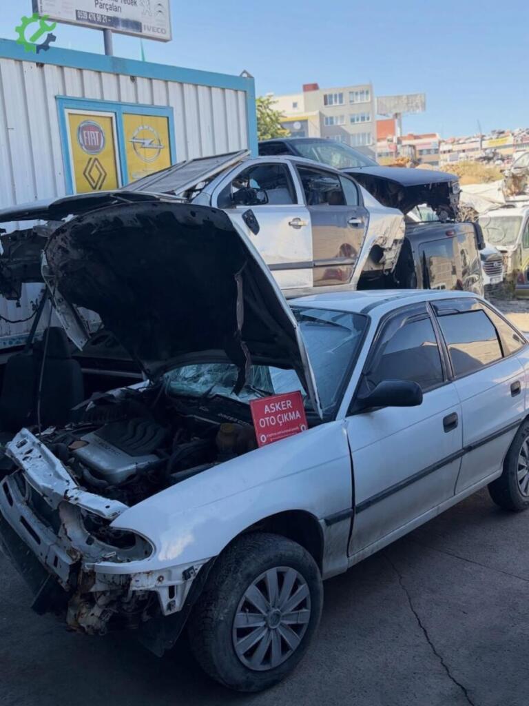 Opel Astra Kapı çıkma parça