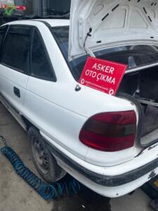 Astra F sedan sağ sol arka çamurluk