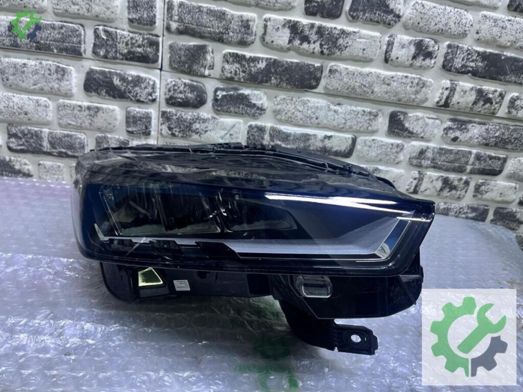 Peugeot 3008 LED Far 98 640 682 80 çıkma parça