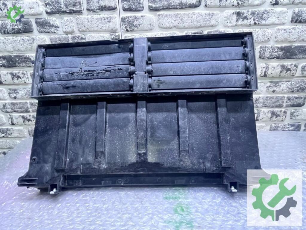 Volvo EX30 Hava Yönlendirme Paneli 80005258 çıkma parça