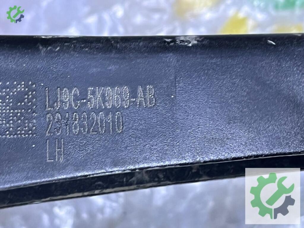 Ford Mustang Salıncak LJ9C5K969AB çıkma parça