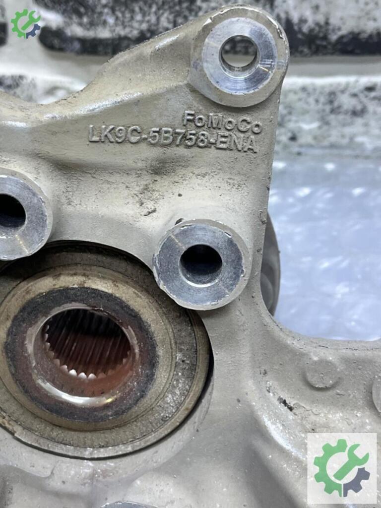 Ford Mustang Taşıyıcı LK9C-5B758-ENA çıkma parça