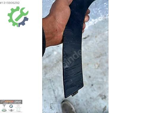 Land Rover Defender Sağ Arka Çamurluk L8B2286D02AX çıkma parça