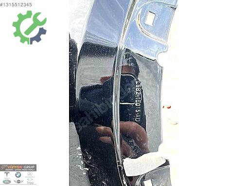 Land Rover Defender Sağ Çamurluk L8B2-16015-AD çıkma parça