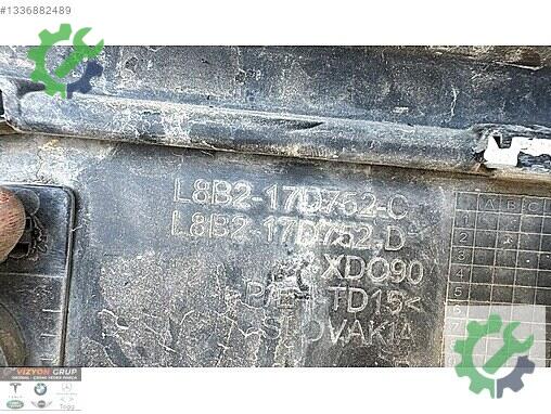 Land Rover Defender Tampon Braketi L8B2-17D753 çıkma parça