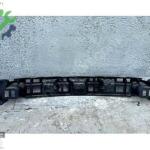 LAND ROVER VELAR 2023 L560 ARKA TAMPON ORTA BRAKETİ J8A2-17E855
