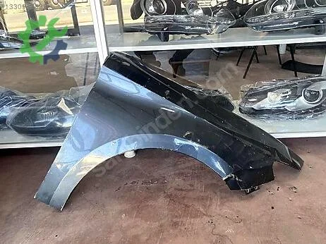 Seat Leon Sağ Ön Çamurluk çıkma parça