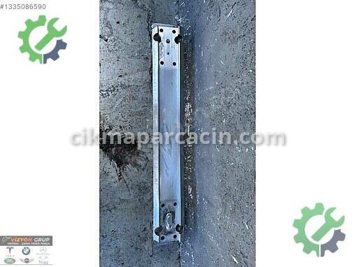 Land Rover Defender Arka Tampon Demiri L8B2-17B892 çıkma parça