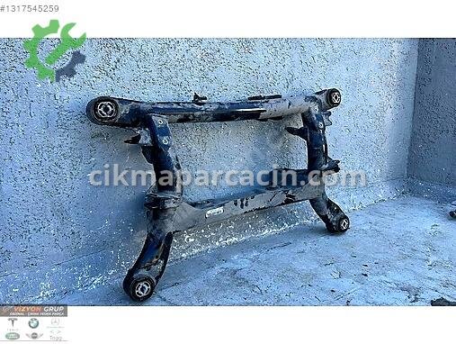 Maserati Grecale Arka Travers çıkma parça