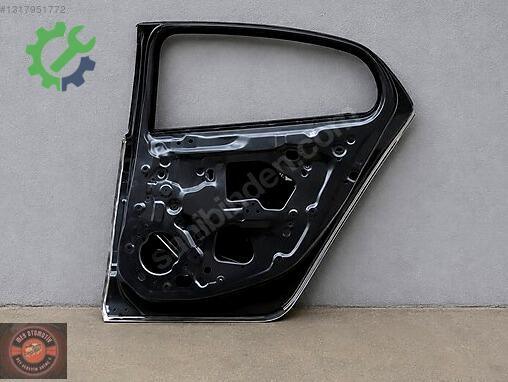 Renault Megane Sağ Arka Kapı 821003398R çıkma parça